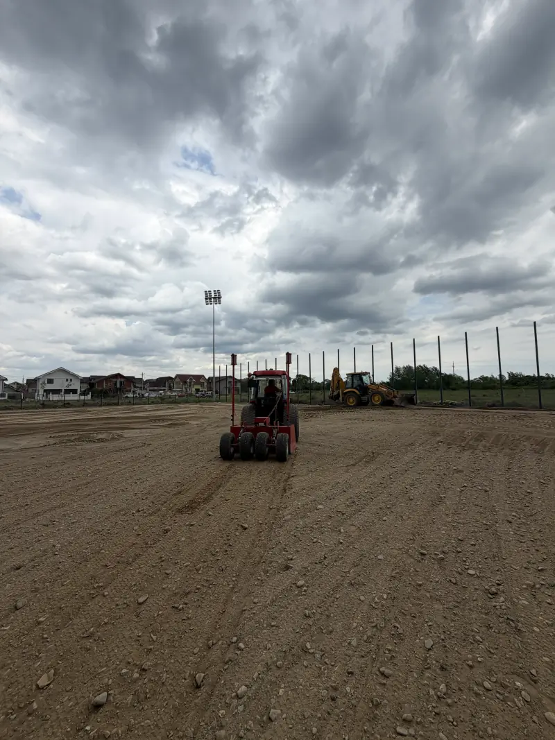 Ghid Complet: Construcția Terenurilor de Fotbal cu Gazon Natural