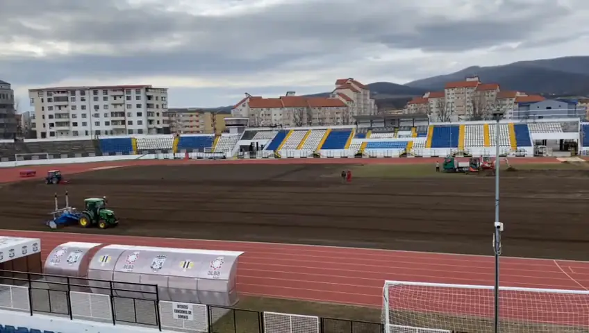 Reconstrucția terenului de fotbal din Alba Iulia